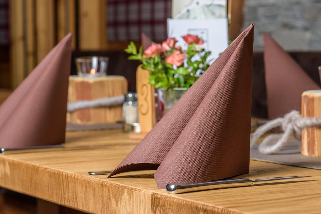 Pension Restaurant Dorfalm Leogang Buitenkant foto